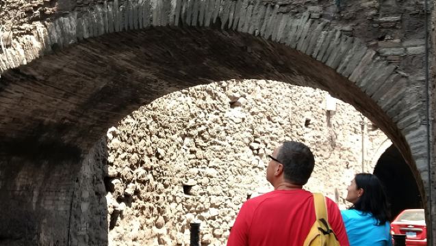 Cultural walk through the city center of Guanajuato