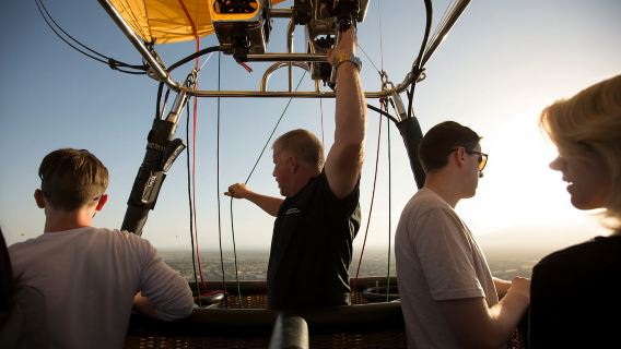 Albuquerque: Perjalanan Belon Udara Panas Rio Grande Valley