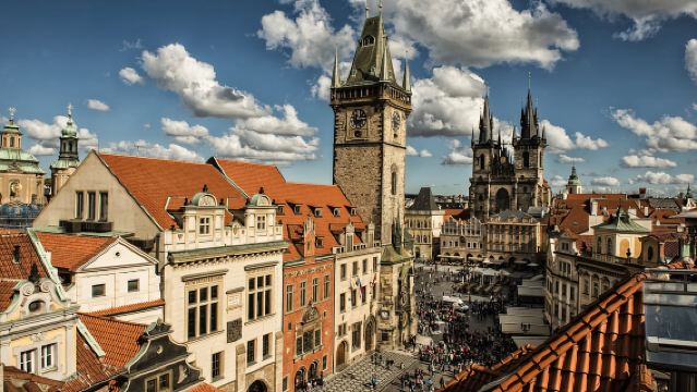 Prague: Old Town and Jewish Quarter 2-Hour Walking Tour