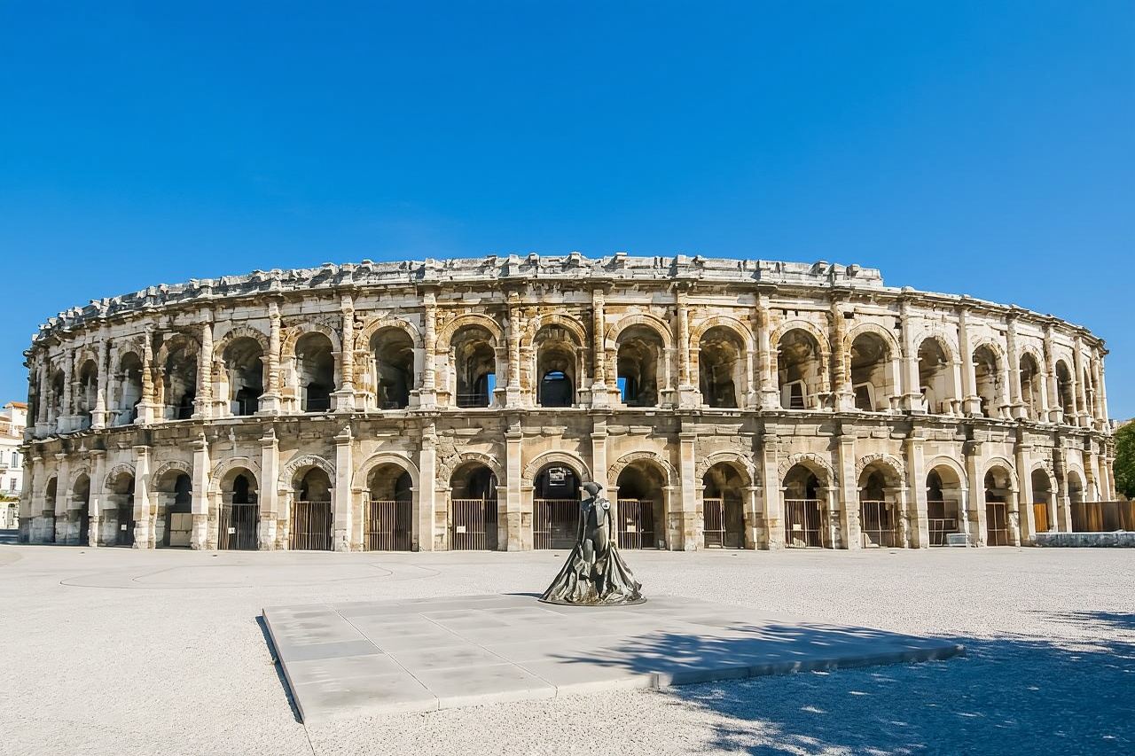 Pont du Gard, Uzès e Nîmes: tour di mezza giornata con biglietti d'ingresso