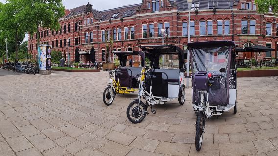 2 hours Amsterdam City Tour in Pedicab