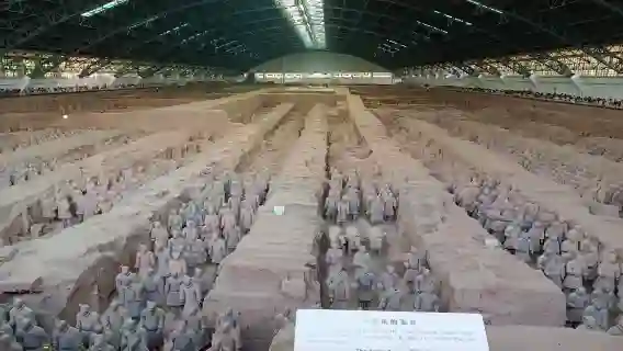 西安秦始皇兵馬俑博物館+人工講解+耳機套餐【含門票丨可選場次丨贈無線耳機使用丨專業人工深度講解】