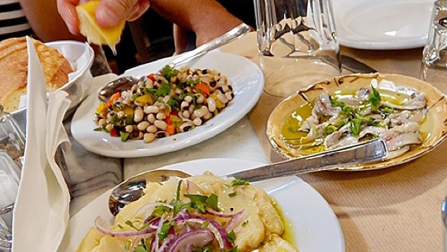 Small Group Greek Traditional Food Tour in Athens 20+ Tastings