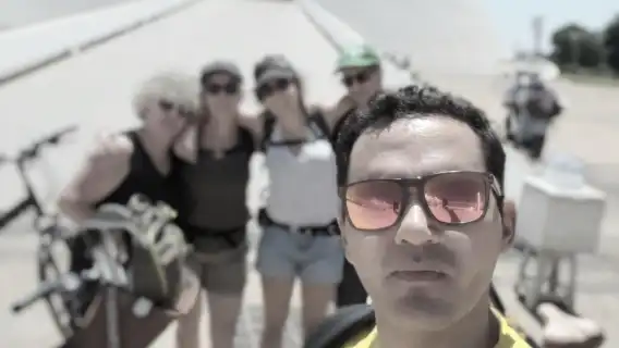 ทัวร์ชมเมืองด้านพลเมือง กฎหมาย และสถาปัตยกรรม