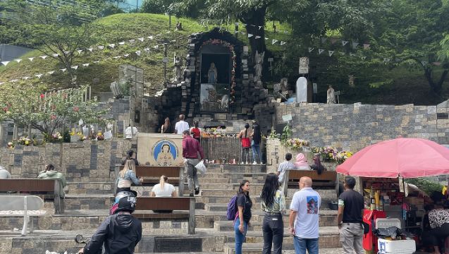 Pablo Escobar Shared Tour of Medellin