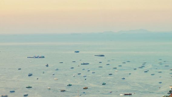 รถสำหรับทัวร์ส่วนตัว จากกรุงเทพฯ ถึงพัทยา : รถยนต์ เที่ยวเดียว จากจุดหนึ่งไปยังอีกจุดหนึ่ง + เส้นทางที่กำหนดเอง + ส่วนลดเวลาจำกัด