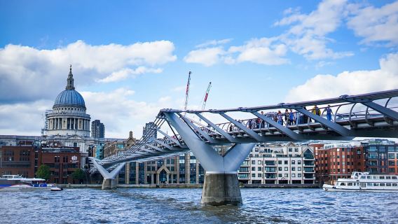 ลอนดอน: ทัวร์ล่องเรือแม่น้ำเทมส์พร้อมไกด์และทัวร์เดินชมสถานที่ถ่ายทำแฮร์รี่ พอตเตอร์