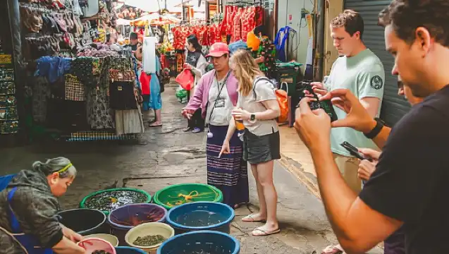 Chiang Mai: History & Mouth Watering Food Tour