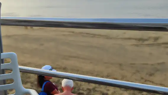 Las Palmas: 100% Local Tapas & Beach views