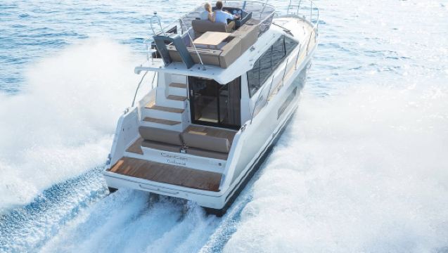 【廈門遊艇租賃】廈門五緣灣38呎英國進口單體遊艇包船出海~觀光美景海釣娛樂用船