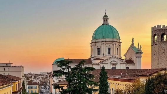 包車串聯佈雷西亞：城堡+新舊教堂+神廟+聖朱利亞+美術館