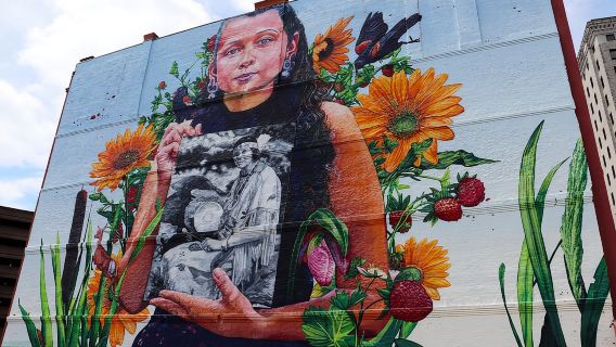 Becoming Providence: Tour por murales y galerías