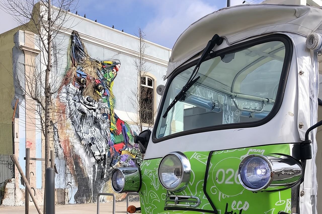 Tuk Tuk Lisbona: alla scoperta dell'arte urbana