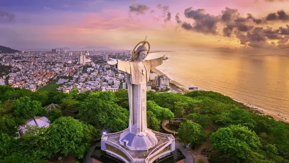 Featured tour with 23 reviews: Vung Tau One-Day Tour from Ho Chi Minh [English/Chinese Tour Guide + Jesus Mountain + White Palace + Beach Walk]