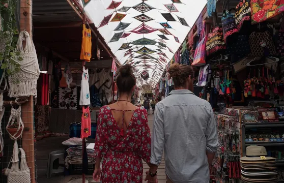 遊覽托多斯桑托斯魔法小鎮