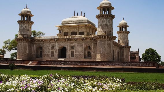 Excursión al amanecer al Taj Mahal desde Nueva Delhi