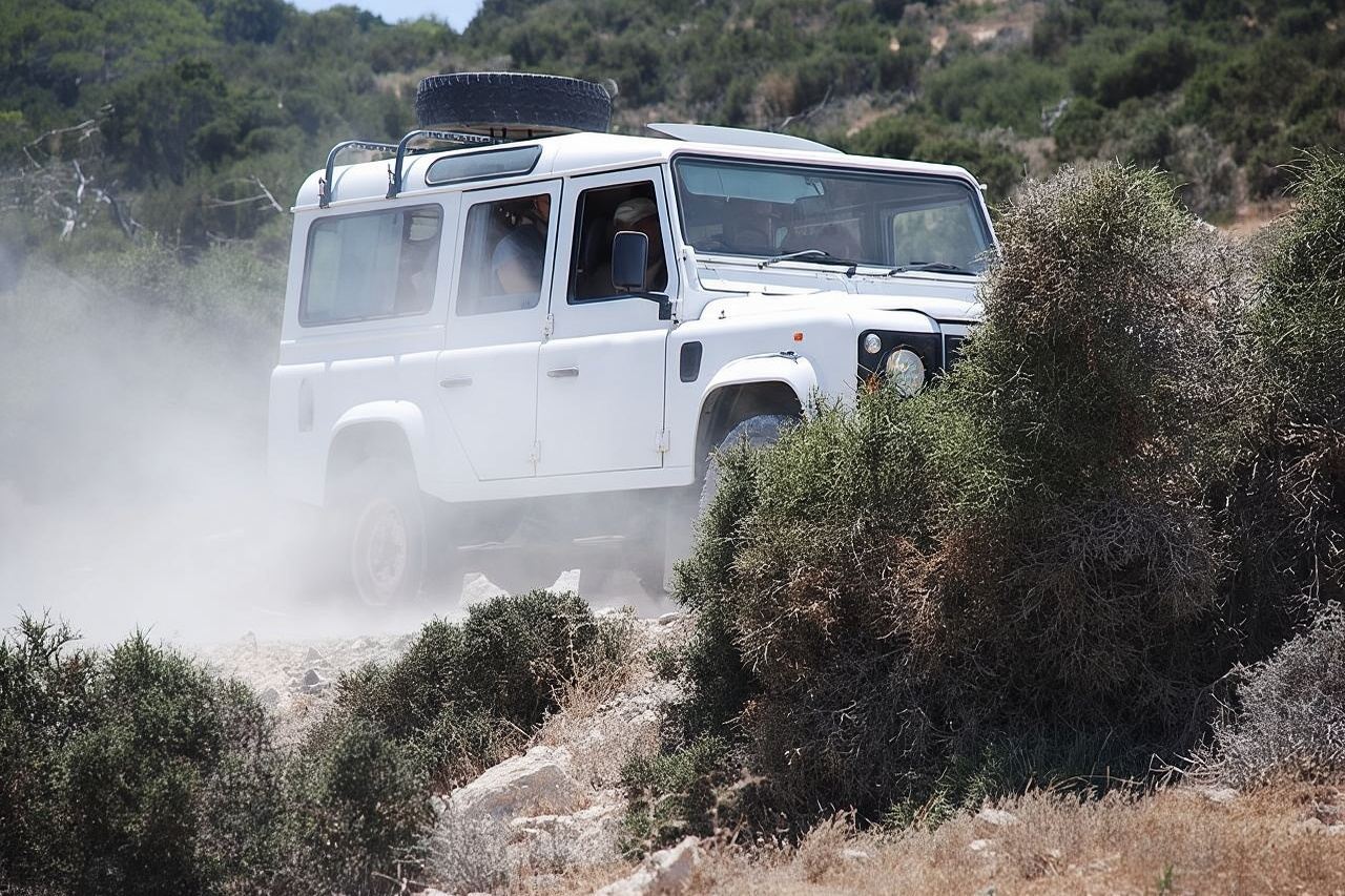 Safari Jeep Laguna Biru Land Rover Akamas