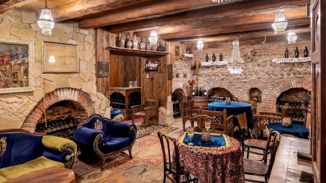 การชิมไวน์แบบส่วนตัว ณ ห้องเก็บไวน์เจ้าชายคาราลาชวิลี กรุงทบิลิซี