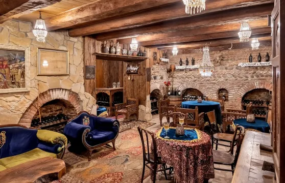 卡拉拉什維利王子酒窖私人品酒會。提比利斯