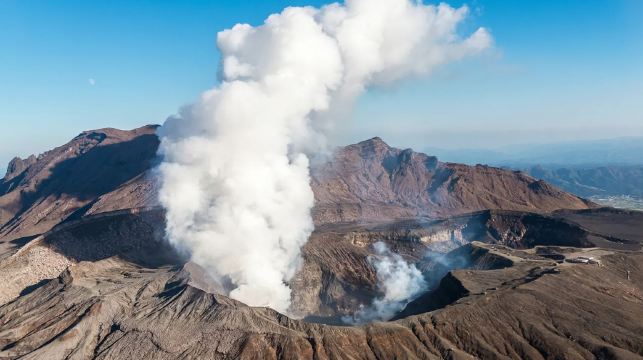 日本九州秘境：阿蘇火山·贈接駁車+草千里+高千穗峽谷一日遊