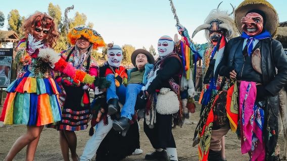 Theatrical Cusco - Kukuli Show + Pisco Sour