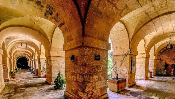Valletta: Monastery and Secret Garden Entry Ticket