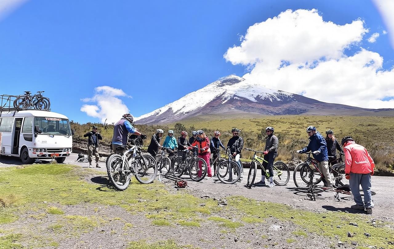 Dari Quito: Tur Gunung Berapi Cotopaxi dan Laguna Limpiopungo