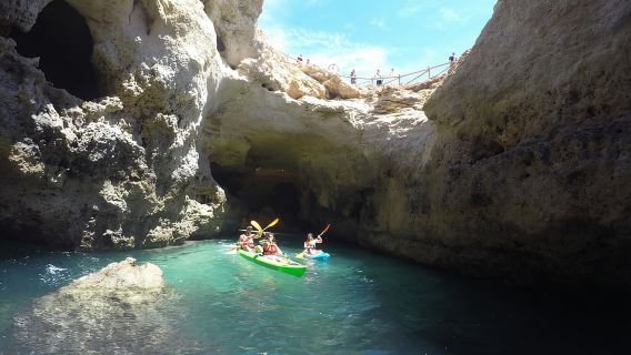 Algarve: Tour chèo thuyền kayak tham quan hang động Benagil