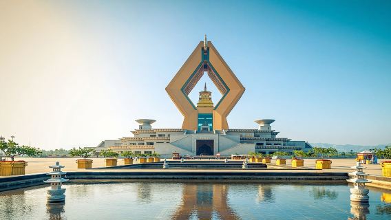 法門文化観光地+乾陵ワンデーツアー【ゴールドガイド│ランチ│ワイヤレスイヤホン】