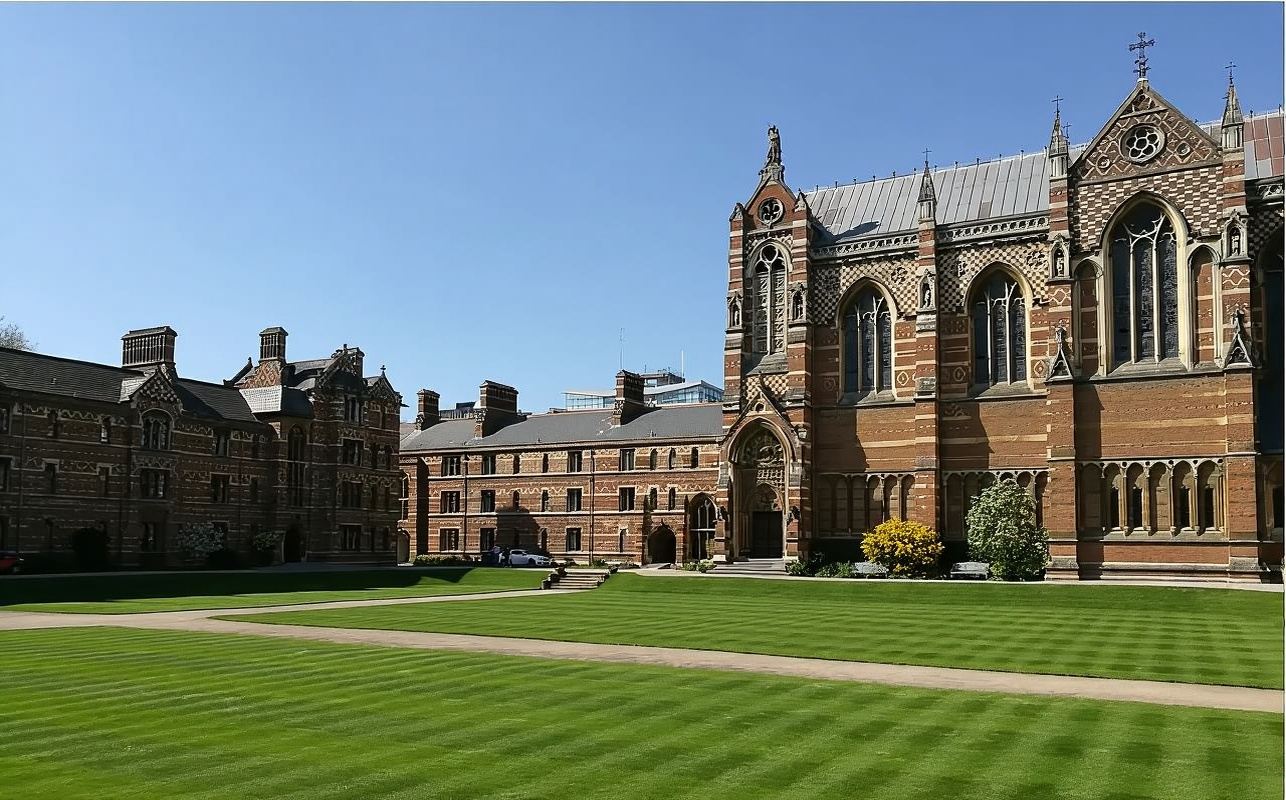 英國牛津大學+劍橋大學一日遊【世界名校+專車接駁+中文包車】