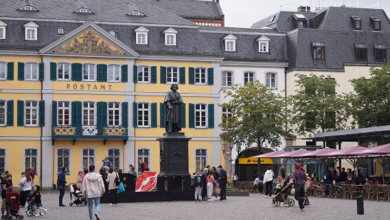 德國法蘭克福來回科隆+龍堡-中文包車10小時遊【行程可定制】