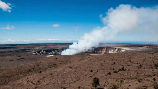 美國夏威夷島-火山國家公園+49黑沙灘-包車遊