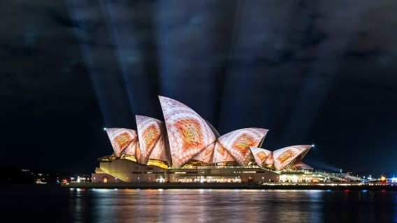 ซิดนีย์ฮาร์เบอร์: ล่องเรือเจ็ทบอร์ดช้าๆ ชมแสงสีวิวิด 30 นาที