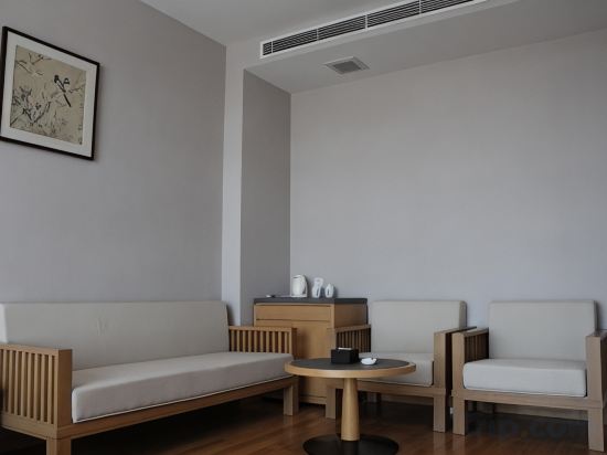 Others 3, Yijiangnan Hotel, Tieling