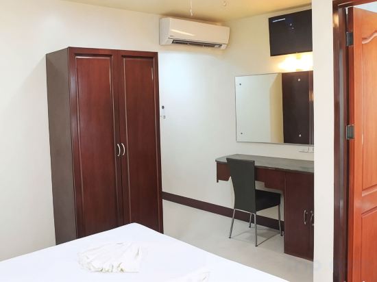 Lost Horizon Beach Dive Resort Room Type - Horizon Room