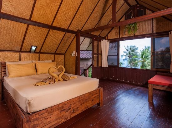 Coral View Resort Room Type - Hillside Cabin