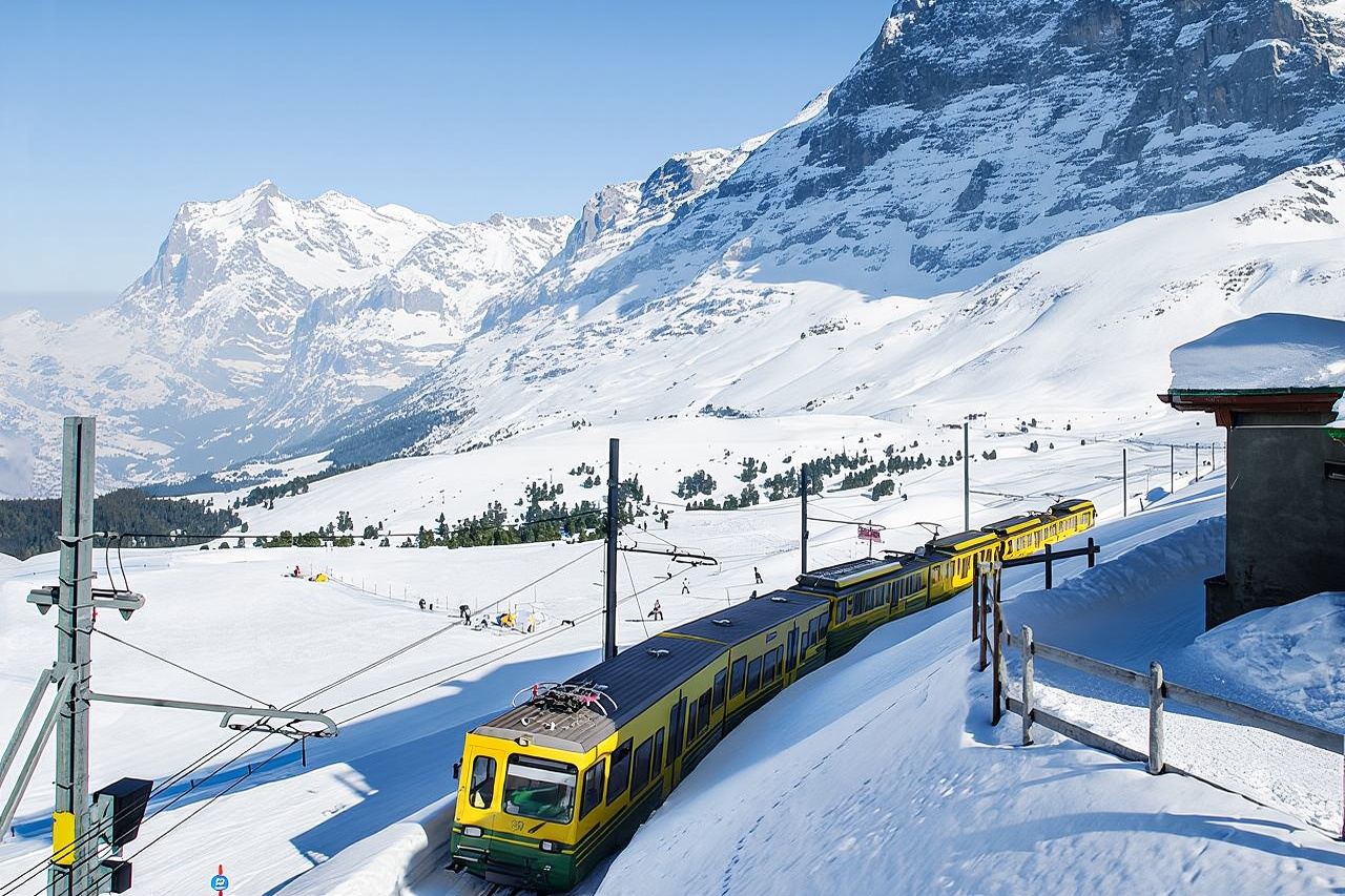 Daytrip to Jungfraujoch Top of Europe and Interlaken from Zurich