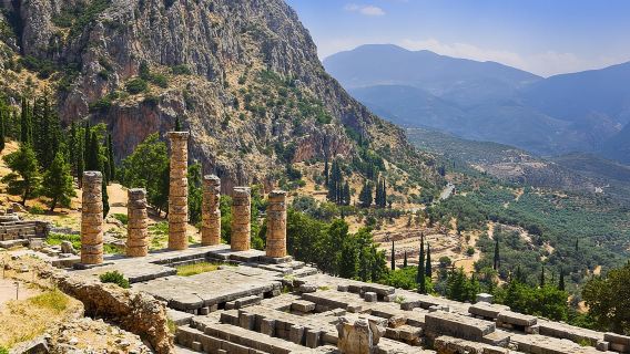Chuyến đi trong ngày đến Delphi English từ Athens với Hướng dẫn viên chính thức
