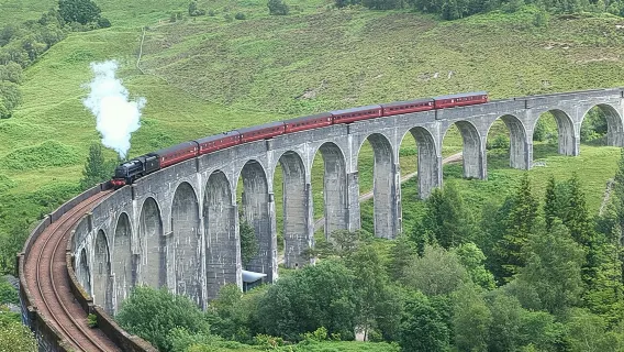 Prajurit Harry Potter, Jembatan Glenfinnan, Tur Highland Edinburgh