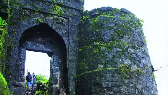 Sinhagad Fort Trip (Guided Half Day Sightseeing Tour)