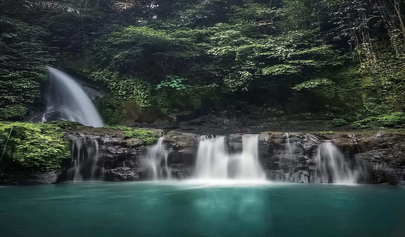 Bali: Mt Batur Sunrise Trek & Taman Sari Waterfall Adventure