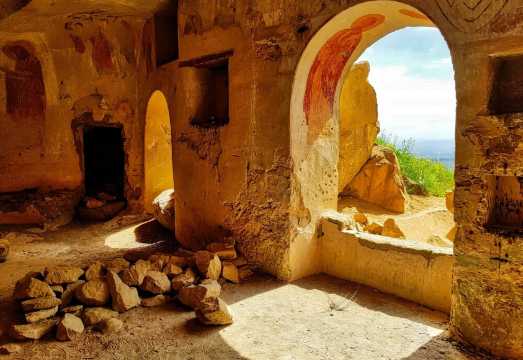 Tbilisi departure to David Gareja Monastery | Explore the thousand-year-old cave churches and colorful barren hills