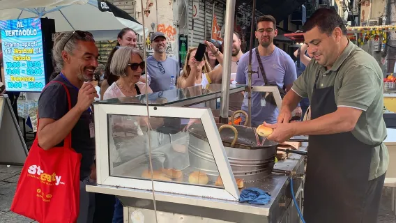 팔레르모: 길거리 음식과 지역 시장 시식 투어