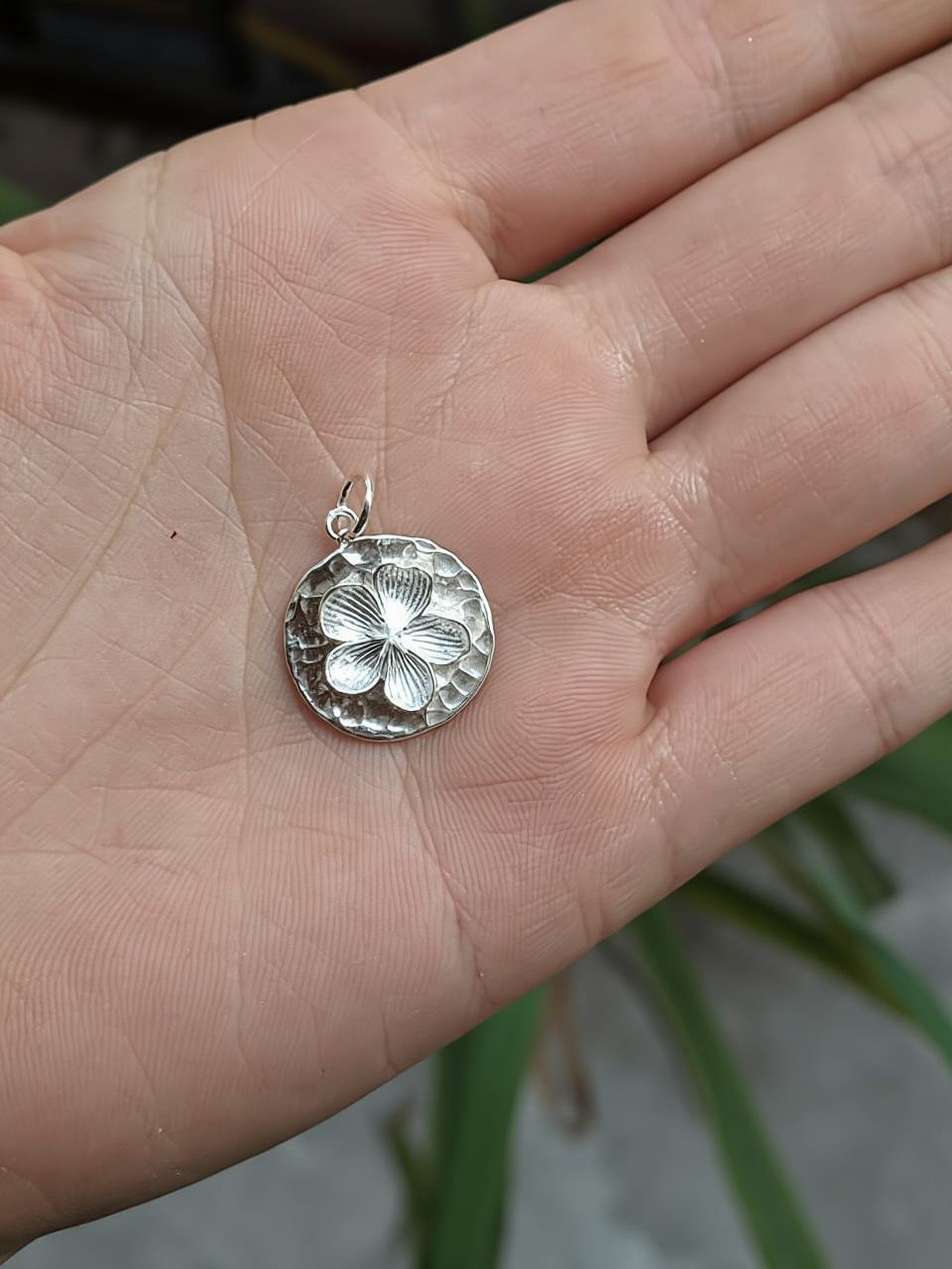 Hanoi: Laboratorio unico per la creazione di ANELLI/PENDAGLI in argento