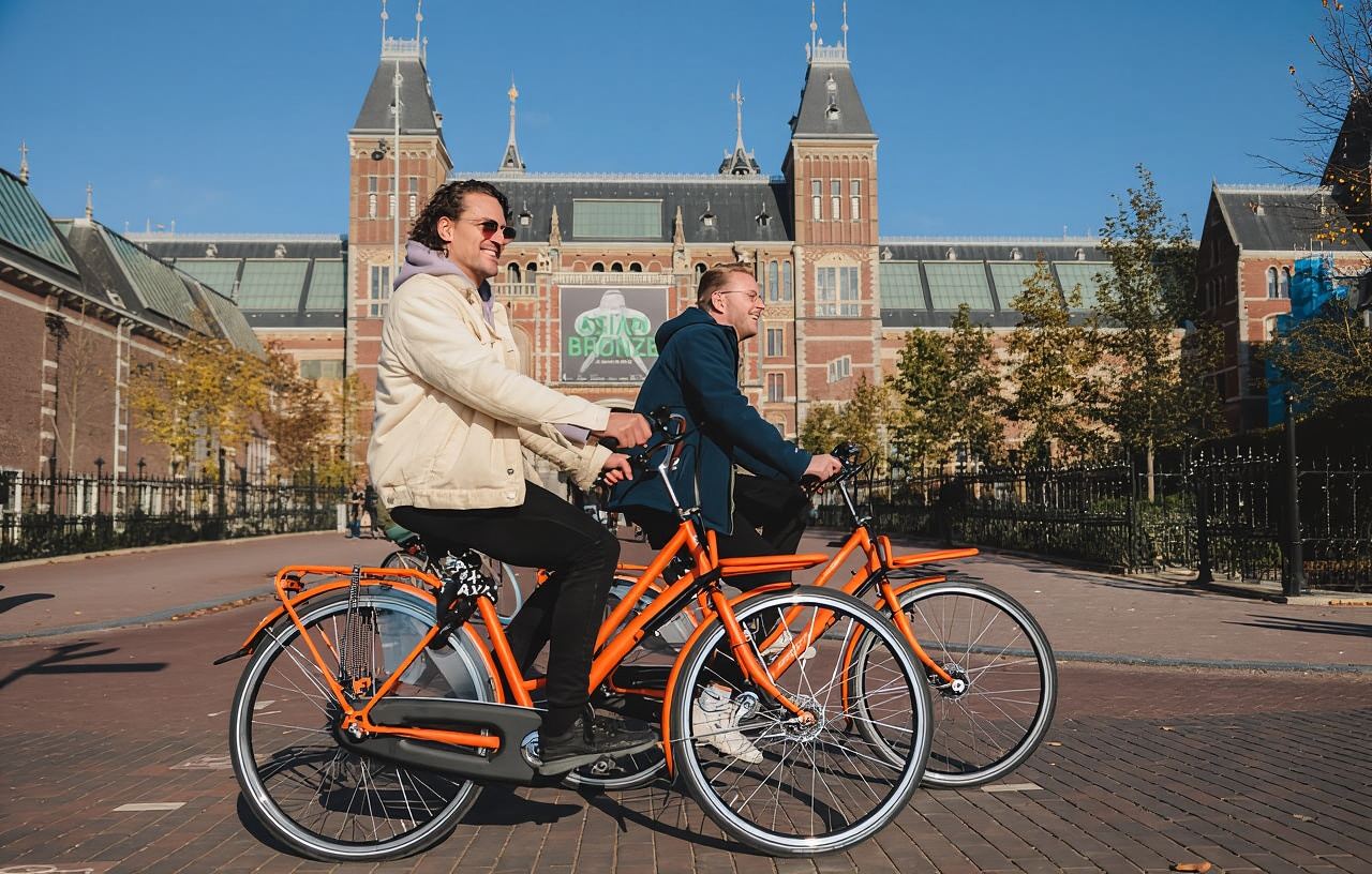 Amsterdam: Top Highlights Guided Bike Tour in EN/DE/ES/FR/IT