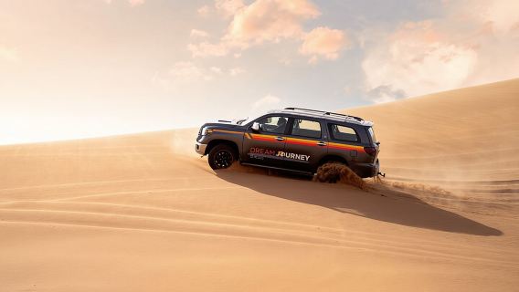 杜拜沙漠之旅 - 高級燒烤晚餐、騎駱駝和表演