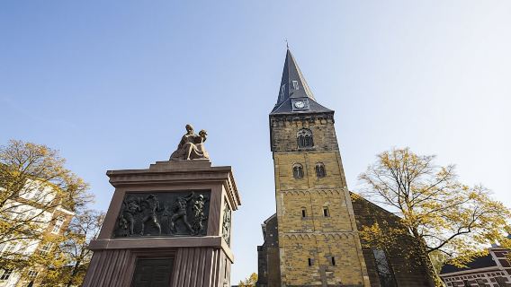 Self guided tour with interactive city game of Enschede