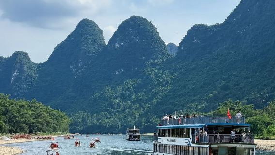 Excursion d'une journée à Guilin, Yangshuo, la rivière Li et la rivière Yulong en voiture de tourisme avec option de Guide en anglais ou français