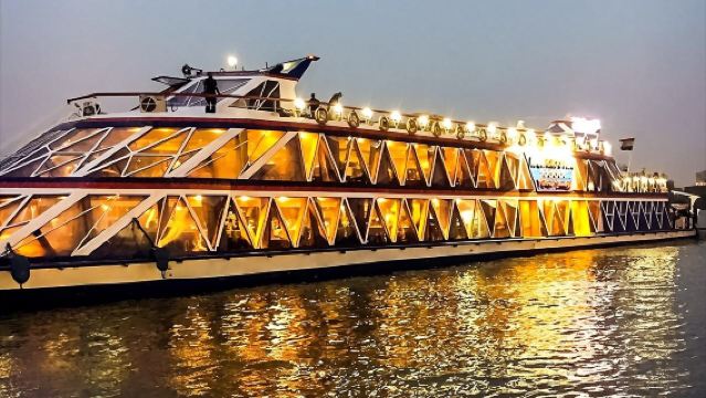 Dîner-croisière de luxe 5 étoiles sur le Nil au Caire avec danseuse orientale en direct