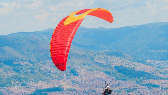 Medellín: Experiência de Parapente sobre o Vale do Aburrá